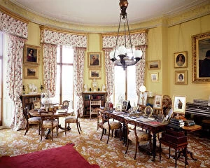 Queen Victorias Sitting Room, Osborne House J070032