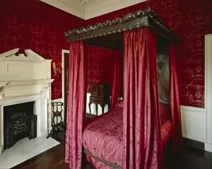 Marble Hill House Gallery: Red Damask Bedchamber, Marble Hill House J020051
