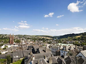 Travel South West England Collection: Rooftops of Totnes, Devon N060710