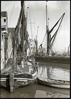 Fishing Collection: Sailing vessels moored at Rochester DIX02_01_188