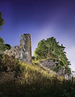 Romantic Ruins Collection: Snodhill Castle DP181985