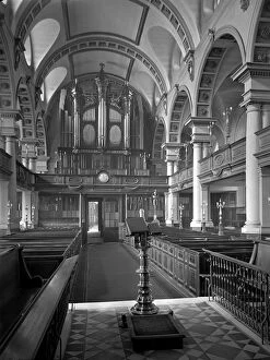 Religious Architecture Collection: St Brides Church, London a61_02660