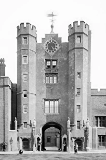 <b class=qtipBold><figcaption>St James Palace CC97_00365</figcaption></b><br>ST JAMES' PALACE, Westminster, London. Exterior view of the gatehouse. This is the only part of the original palace built by Henry VIII to survive. Photograph by York and Son (1870-1900).<br><em>© Historic England</em> St James Palace CC97_00365