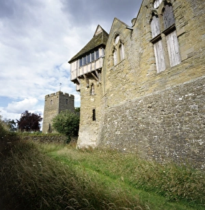<b class=qtipBold><figcaption>Stokesay Castle K981767</figcaption></b><br>STOKESAY CASTLE, Craven Arms, Shropshire. View of North tower and West range with church in the background.<br><em>© Jon Wyand</em> Stokesay Castle K981767