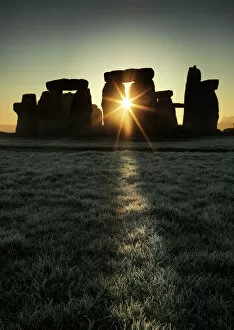 Archaeology Collection: Stonehenge at sunrise N120064
