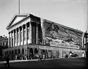 Pillar Gallery: Town Hall, Birmingham 1941 a42_00745