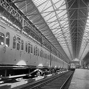 Railways Gallery: Victoria Station a061899