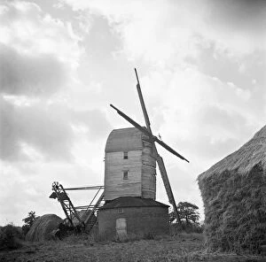 Agricultural History Gallery: Windmill, Suffolk a98_07336