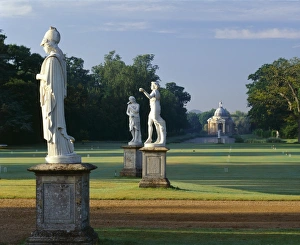 <b class=qtipBold><figcaption>Wrest Park Gardens K020809</figcaption></b><br>WREST PARK HOUSE AND GARDENS, Silsoe, Bedfordshire. The Pavilion 1709-11 by Thomas Archer. Baroque design, with statues & Long Water in the foreground.<br><em>© Historic England</em> Wrest Park Gardens K020809