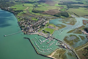 Coastal Landscapes Gallery: Yarmouth, Isle of Wight N071456