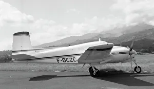 Twin Gallery: Beechcraft Twin Bonanza F-OCZC