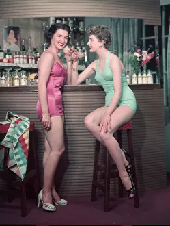 Swim Gallery: Cocktail Girls 1950S 3 / 4