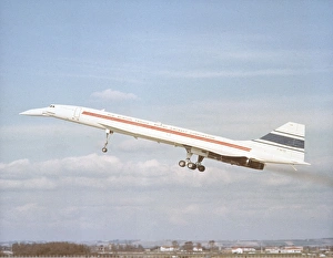 <b class=qtipBold><figcaption>CONCORDE 002 FLIES 1969</figcaption></b><br>Brian Trubshaw pilots the British-built Supersonic transport aircraft, Concorde 002 on its maiden flight from Filton to Fairford, seven years before entering service. Date: 9 April 1969<br><em>© Mary Evans Picture Library 2015 - https://copyrighthub.org/s0/hub1/creation/maryevans/MaryEvansPictureID/10080889</em> CONCORDE 002 FLIES 1969