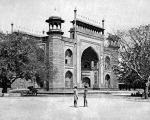 Indian Architecture Gallery: Gateway, Taj Mahal, Agra, Uttar Pradesh, India