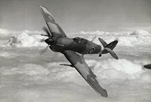 WW2 and WW2 Propaganda Posters: Hawker Hurricane Mk 2D