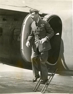 Flamingo Gallery: HM King George VI (in RAF uniform) leaves a de Havilland
