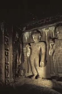 Indian Architecture Gallery: India. Caves of Ajanta. Buddha