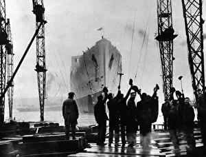 Liner Collection: The Launch of R. M. S. Queen Mary, Clydebank, September 1934