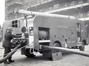 Government Gallery: LCC-LFB AFS Green Goddess pump, Lambeth HQ