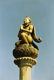 Patan Gallery: Nepal / Patan / King Statue