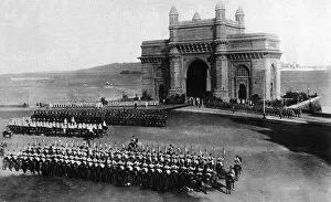 Indian Architecture Gallery: New Viceroy of India greeted at the Gateway of India, Mumbai