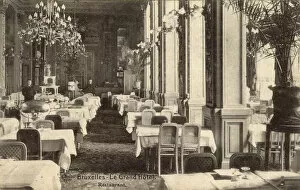 Pillars Gallery: Restaurant of the Grand Hotel, Brussels, Belgium