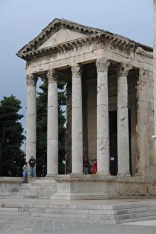 Jointly Gallery: Temple of Augustus, Pula, Croatia