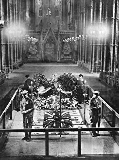 Abbey Collection: Tomb of the Unknown Warrior, 1920