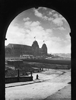 Twin Gallery: Wembley Stadium / 1950S