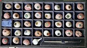 Glass Collection: Set of glass eyeballs