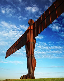 Sun Rise Gallery: England, Tyne and Wear, Angel of the North. The Angel of the North statue near the cities of Gateshead and Newcastle