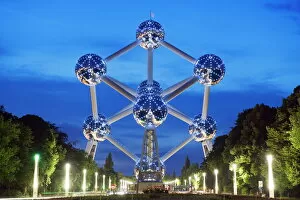 Brussels Collection: 1958 World Fair, Atomium model of an iron molecule, illuminated at night