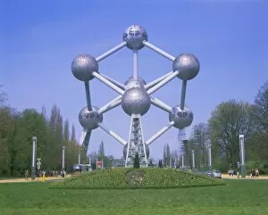 Leisure Time Collection: Atomium, Atomium Park, Brussels (Bruxelles), Belgium, Europe