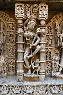 Patan Gallery: Beautiful wall carving at 11th century Rani ki Vav (Queens Stepwell)