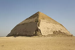 Ancient Egyptian Architecture Gallery: Bent Pyramid, UNESCO World Heritiage Site, Dahshour, Egypt, North Africa, Africa
