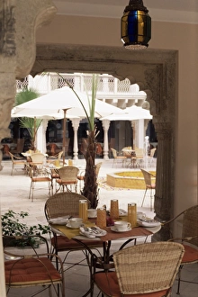 Court Yard Gallery: Dining area