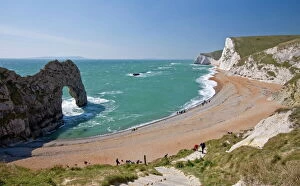 Step Gallery: Durdle Door beach and cliffs, Dorset, England, United Kingdom, Europe