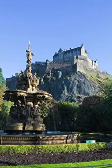 Castle Collection: Edinburgh Castle, Edinburgh, Lothian, Scotland, United Kingdom, Europe