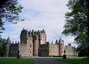 Castle Gallery: Glamis Castle