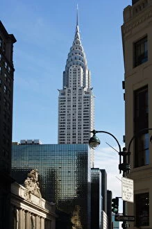 Towering Gallery: Grand Central Station Terminal Building and the Chrysler Building