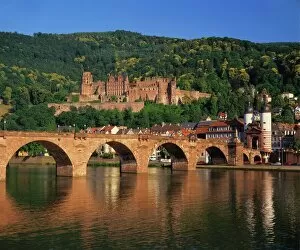 Castle Gallery: Heidelberg Castle, Alte Brucke and the River Neckar, Heidelberg, Baden Wurttemberg, Germany