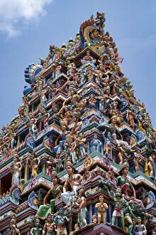 Tourist Attractions Gallery: The highly decorative Gopuram (entrance tower) to Sri Srinivasa Perumal Hindu Temple