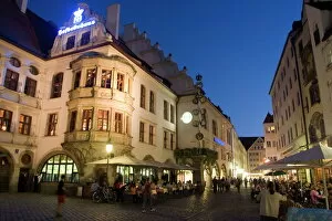 Sight Seeing Collection: Hofbrauhaus restaurant at Platzl square