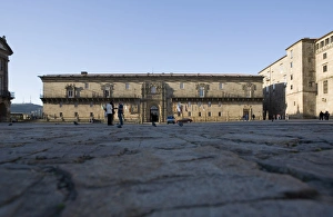 Court Yard Gallery: Hostal de los Reyes Catolicos, dating from 1499, now a Parador hotel, Praza do Obradoiro