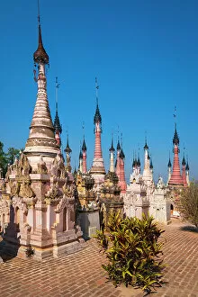 Pagoda Gallery: Kakku Pagodas (Mwe Taw Kakku Pagodas Complex), Inle Lake, Shan State, Myanmar (Burma), Asia