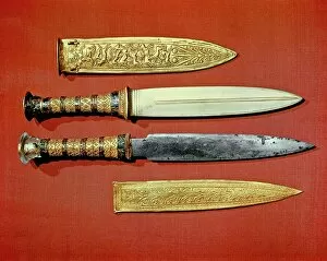 Egypt Collection: The kings two daggers, one with a blade of gold, the other of iron