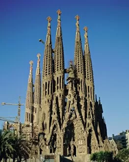 Towering Gallery: La Sagrada Familia