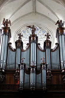 Musical Instrument Collection: Master organ by Cavaille-Coll, Sainte-Croix (Holy Cross) cathedral, Orleans