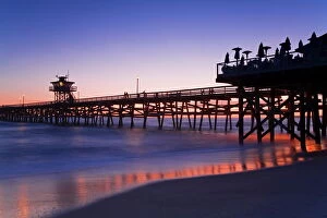 Restaurant Collection: Municipal Pier at sunset, San Clemente, Orange County, Southern California