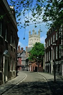 Street Scenes Collection: Old Town and cathedral, Gloucester, Gloucestershire, England, United Kingdom, Europe